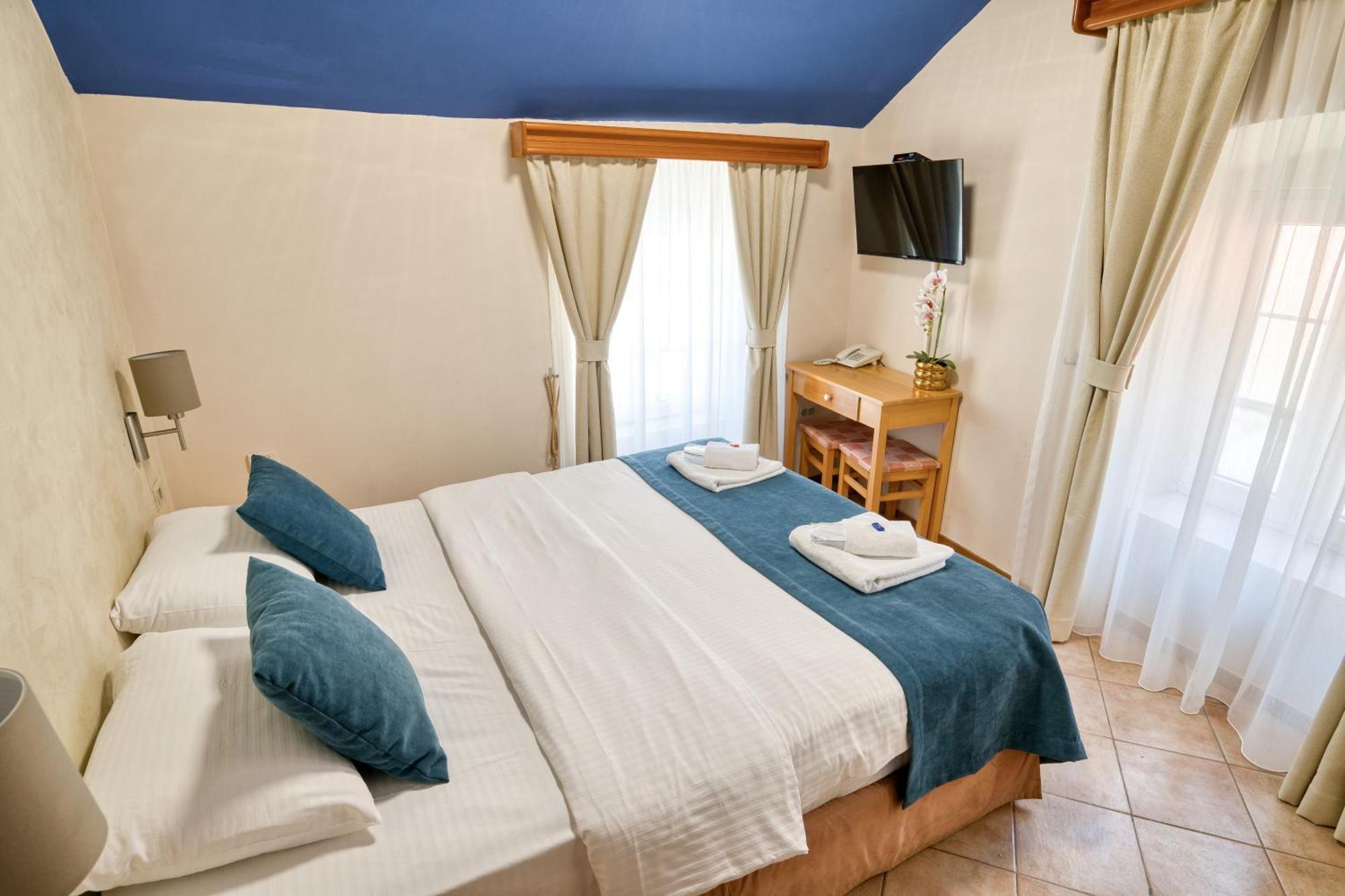 Hotel Rendez Vous Kotor Exteriér fotografie