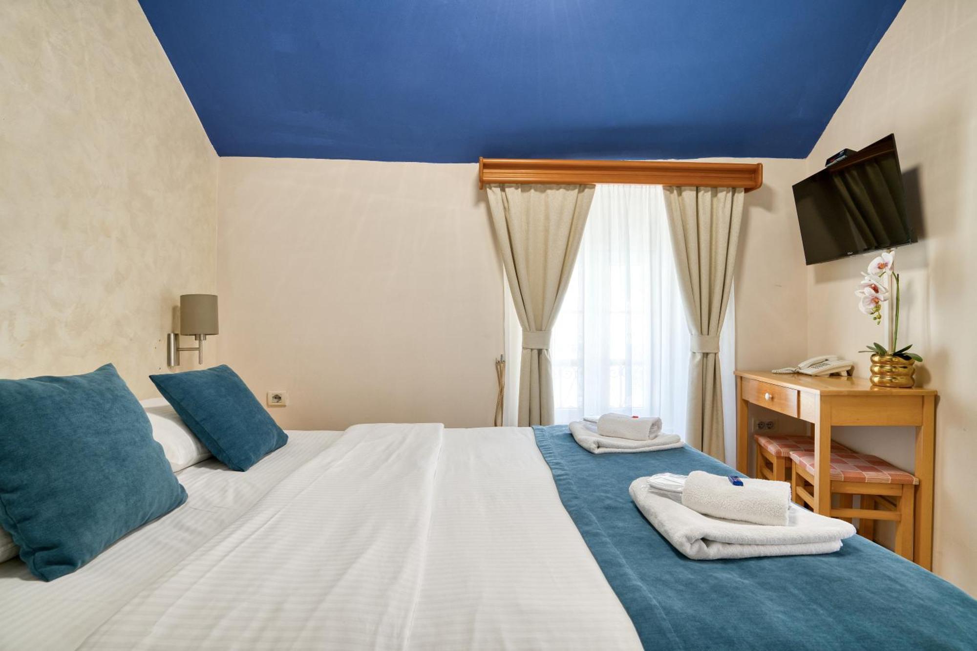 Hotel Rendez Vous Kotor Exteriér fotografie