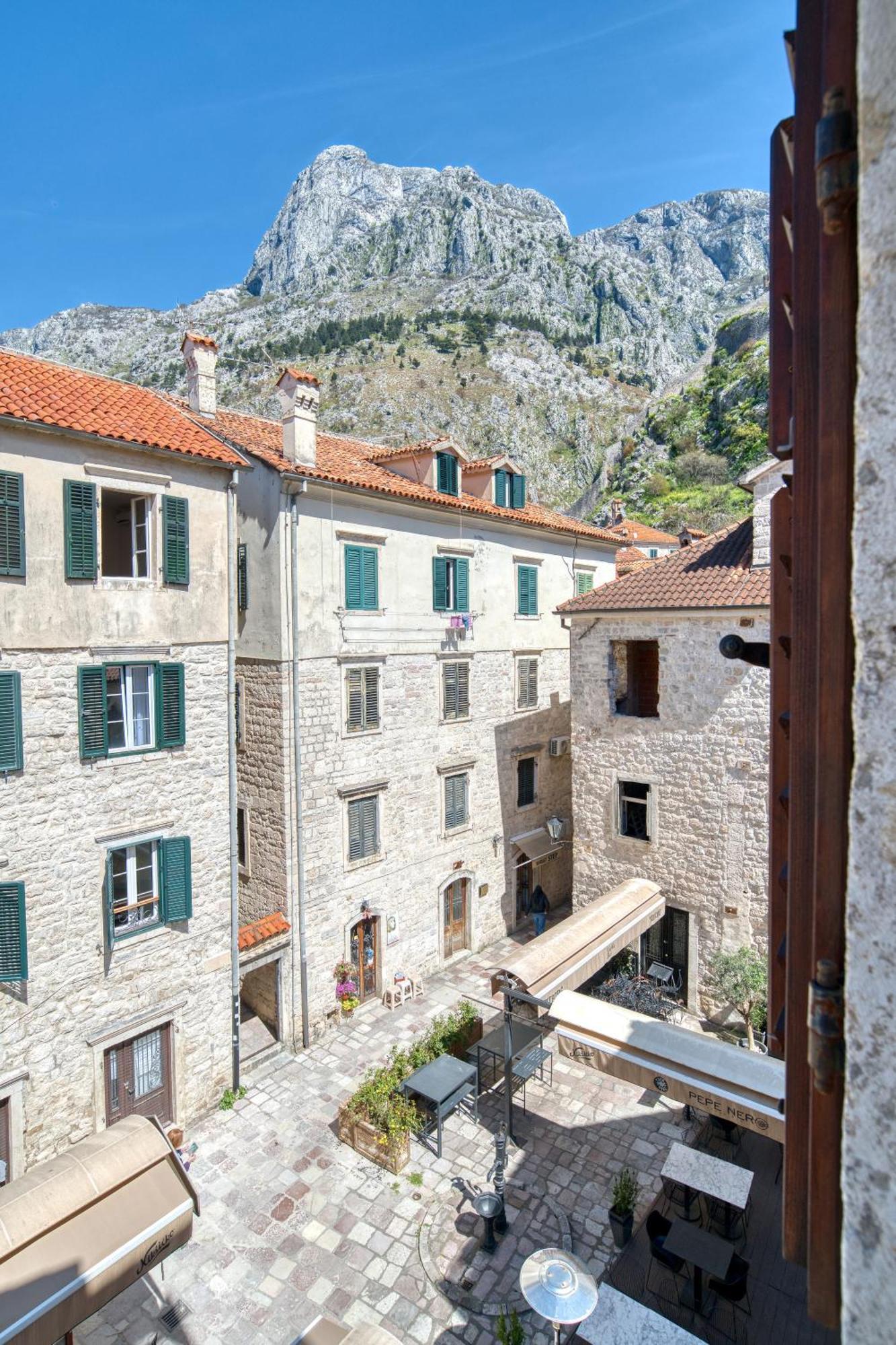 Hotel Rendez Vous Kotor Exteriér fotografie