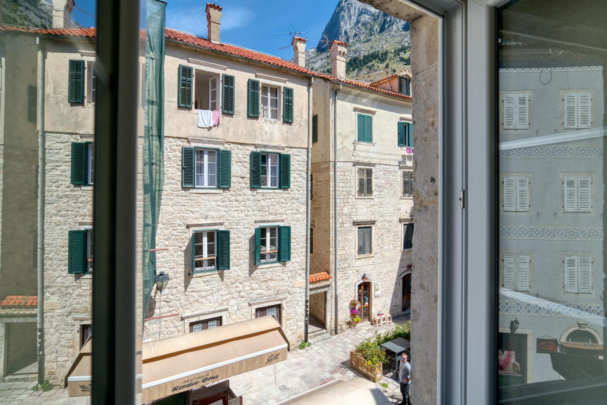 Hotel Rendez Vous Kotor Exteriér fotografie