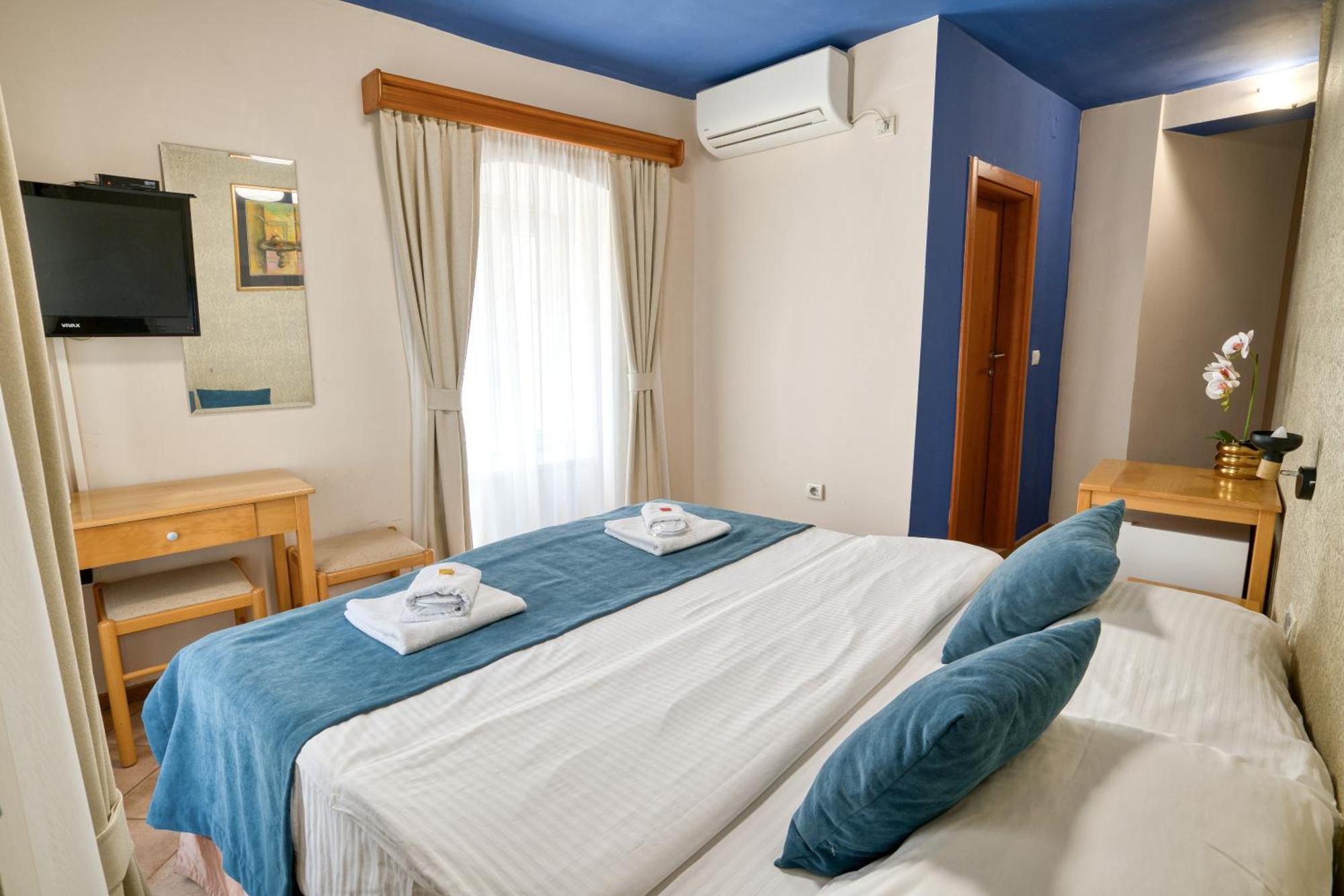 Hotel Rendez Vous Kotor Exteriér fotografie