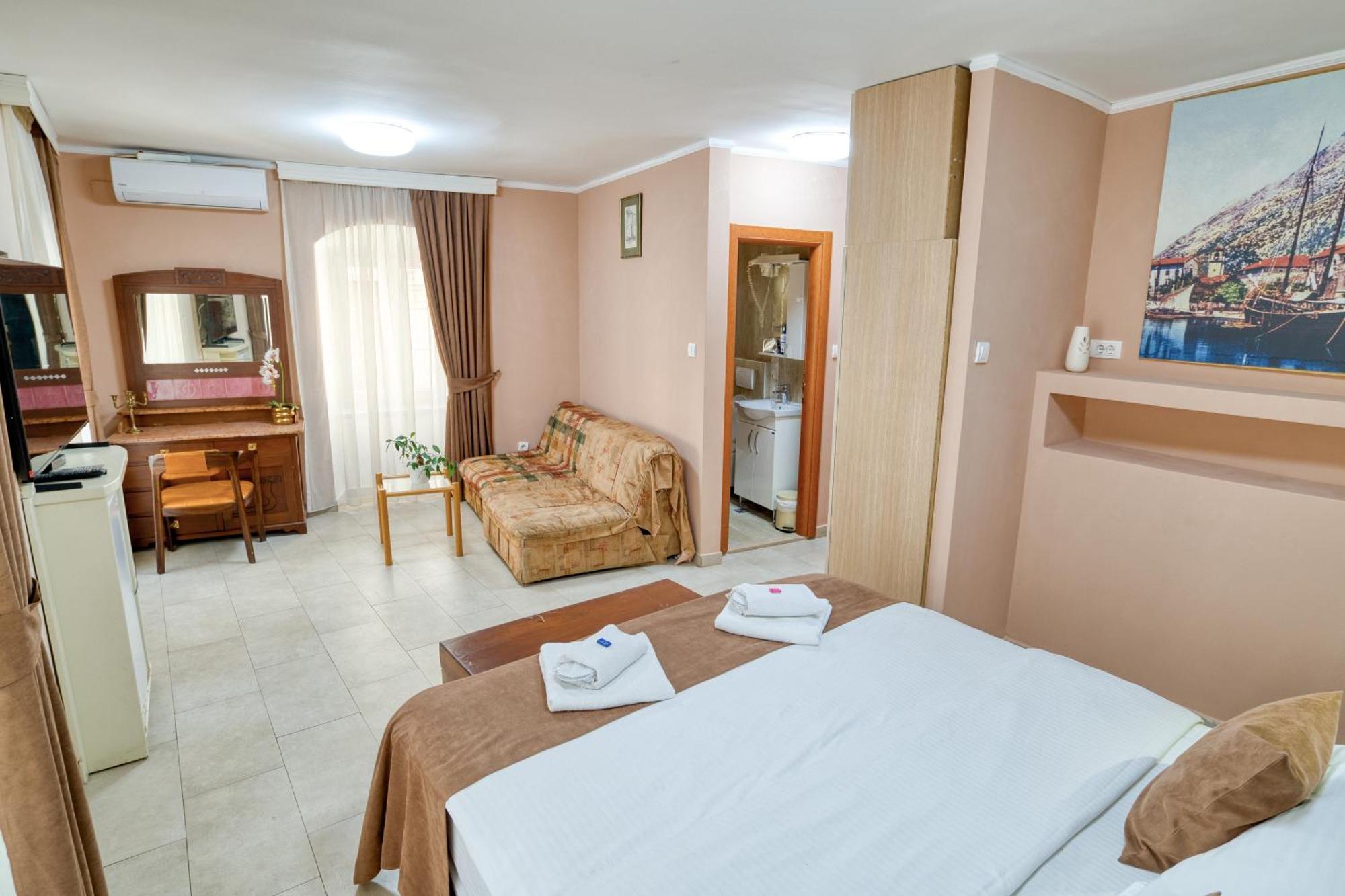 Hotel Rendez Vous Kotor Exteriér fotografie