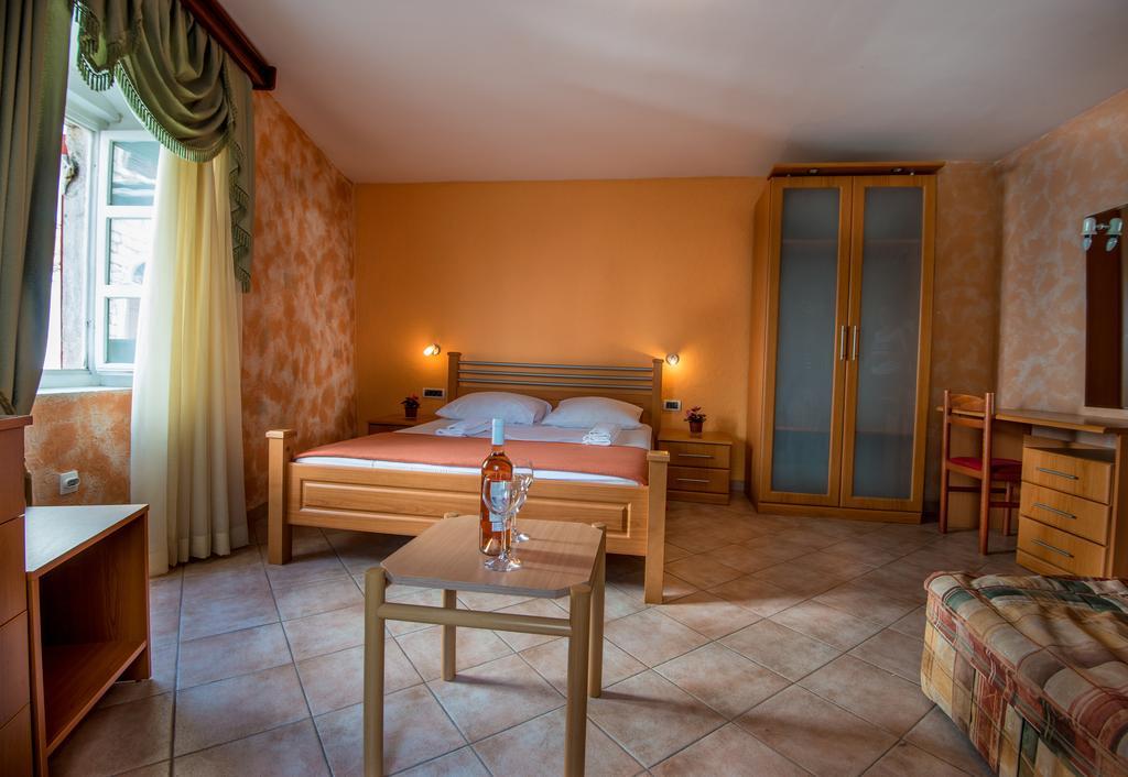 Hotel Rendez Vous Kotor Exteriér fotografie